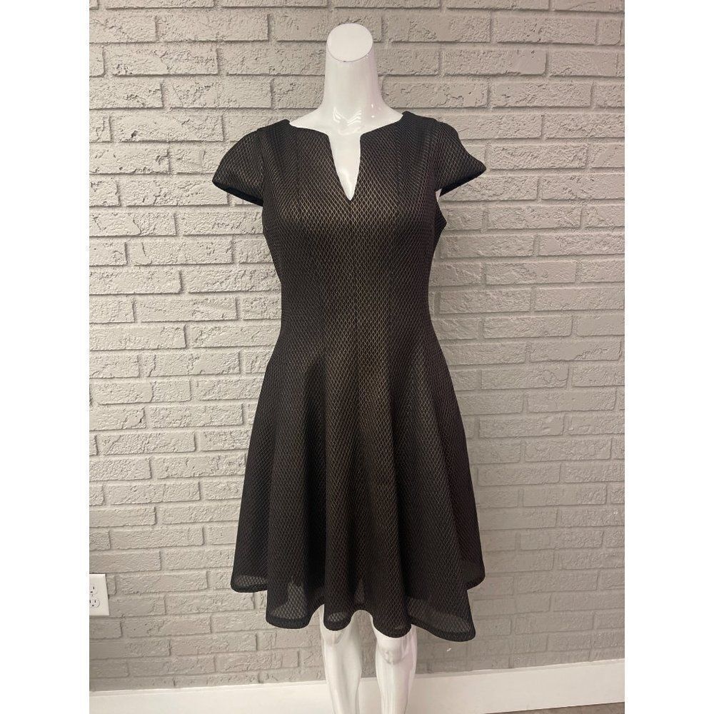 Julia Jordan Jacquard Split- Neck Fit & Flare Size 6 - Picture 3 of 14